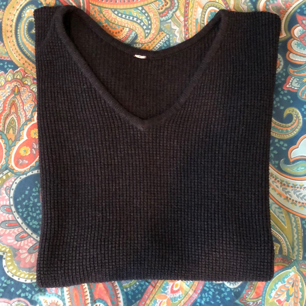 Grey Lululemon Sweater 8